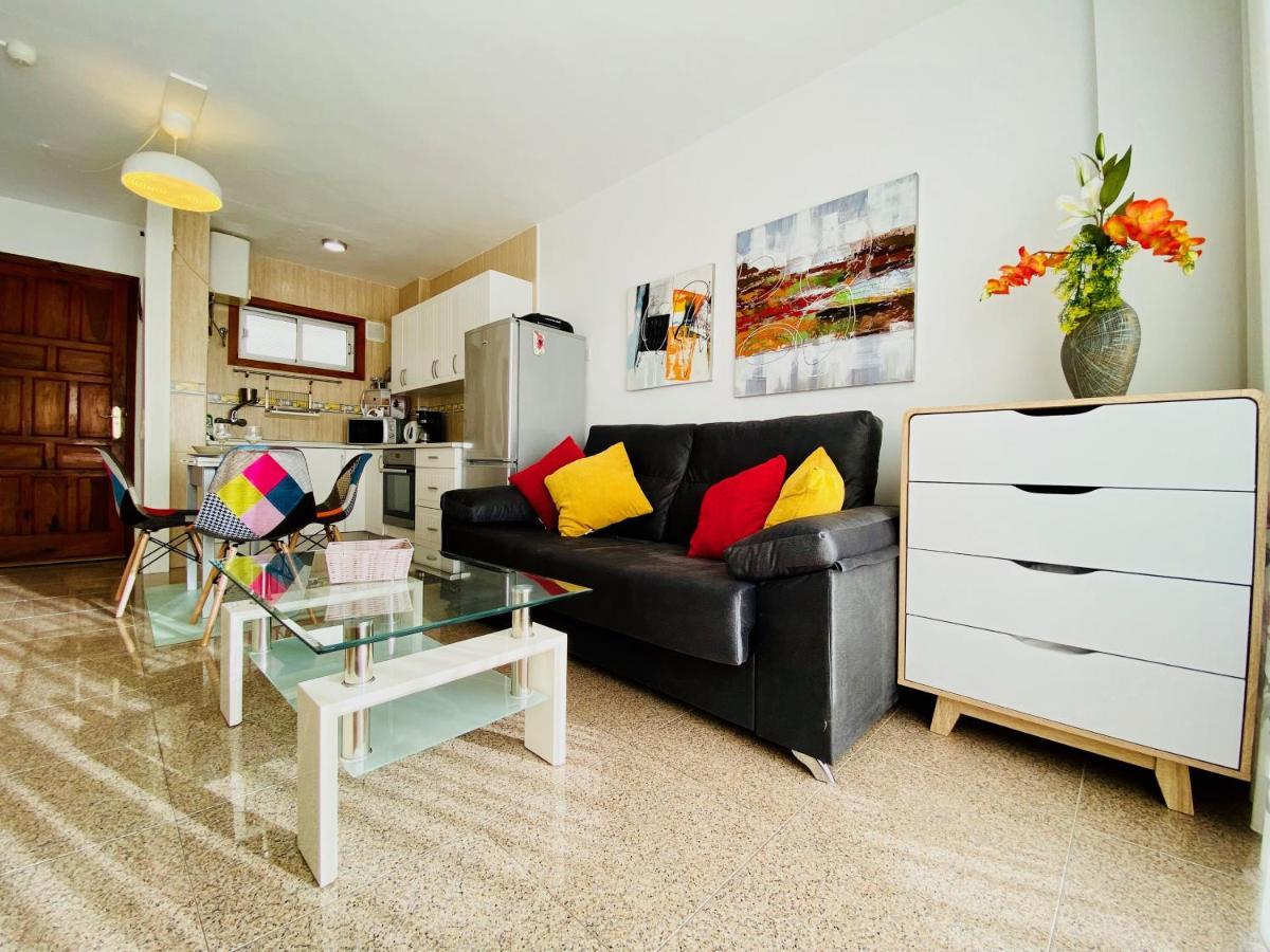 Orange And White Apartment In Yumbo San Bartolomé Exterior foto